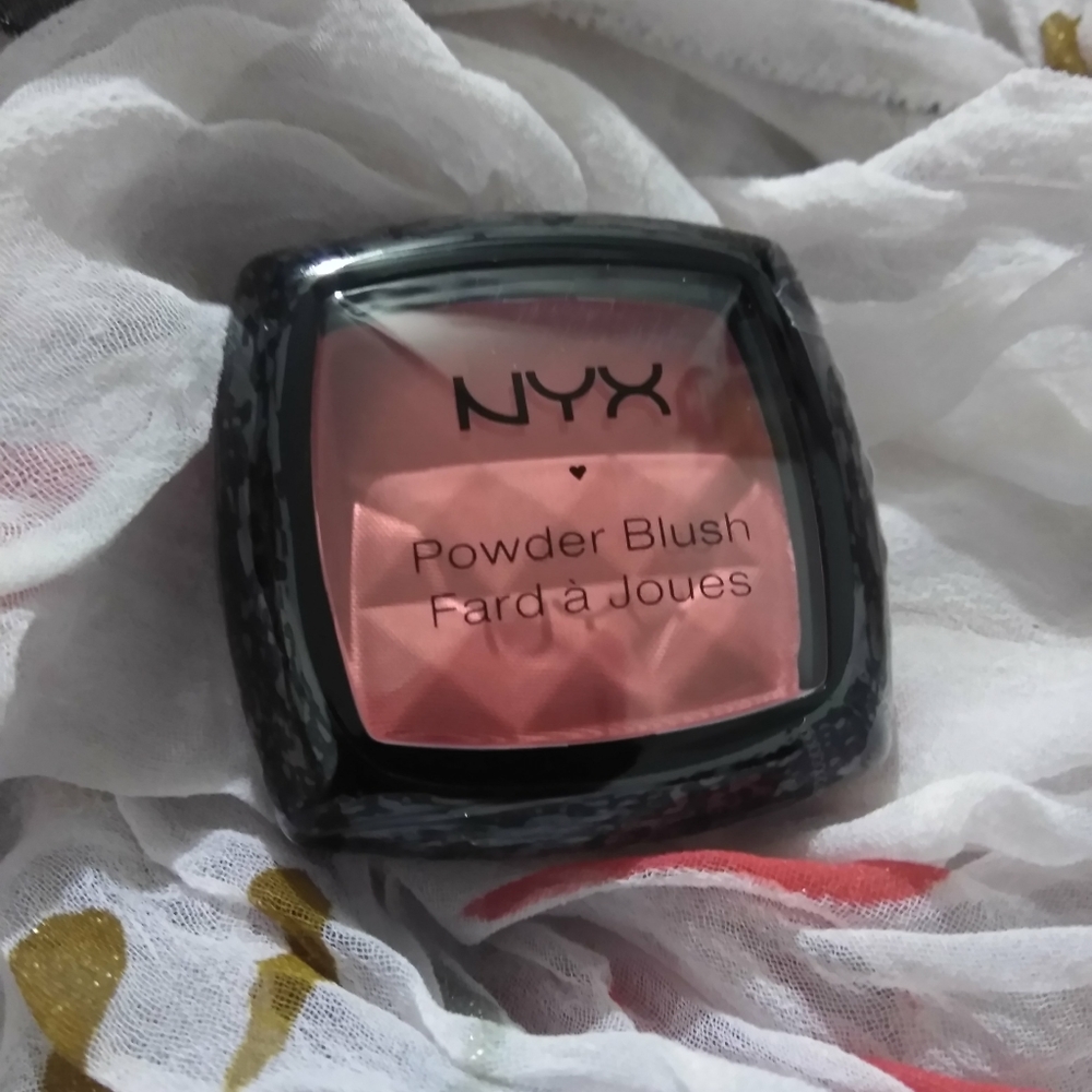 💖 3 for $15 💖 NYX Powder Blush in "Mocha"